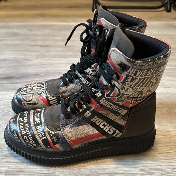 Worn once indoors, purchased in Italy but too small for me. Waterproof, vinyl. - Picture 2 of 6